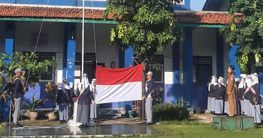 SMA Bhinneka Karya 2 Boyolali Gelar Upacara Hari Lahir Pancasila 2026